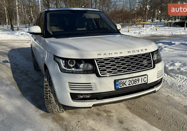 Белый Ленд Ровер Рендж Ровер, объемом двигателя 2.99 л и пробегом 220 тыс. км за 28500 $, фото 1 на Automoto.ua