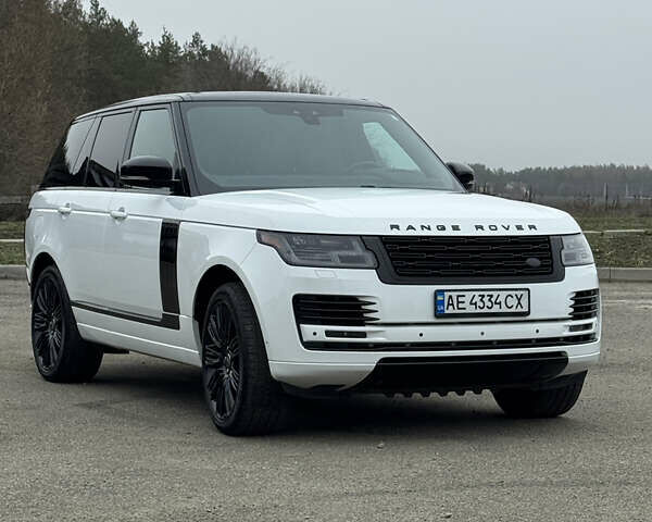 Белый Ленд Ровер Рендж Ровер, объемом двигателя 3 л и пробегом 70 тыс. км за 59000 $, фото 1 на Automoto.ua