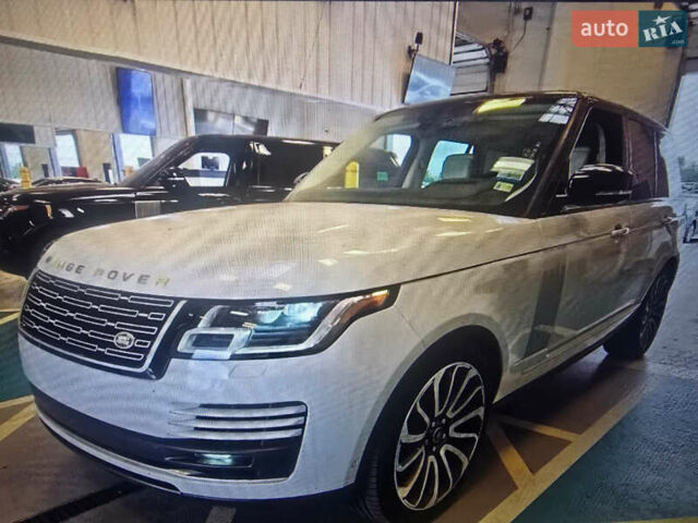 Ленд Ровер Рендж Ровер 2018 в Одессе на Automoto.ua Белый Ленд Ровер Рендж Ровер, объемом двигателя 3 л и пробегом 107 тыс. км за 43000 $, фото 1 на Automoto.ua