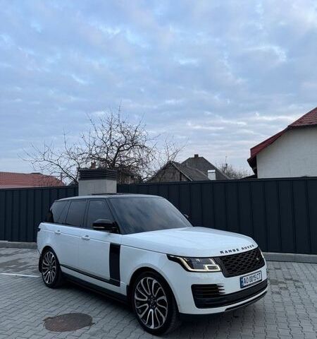 Белый Ленд Ровер Рендж Ровер, объемом двигателя 4.37 л и пробегом 130 тыс. км за 65000 $, фото 1 на Automoto.ua