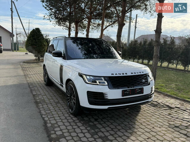 Белый Ленд Ровер Рендж Ровер, объемом двигателя 3 л и пробегом 123 тыс. км за 63000 $, фото 1 на Automoto.ua