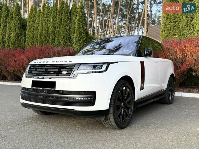 Білий Ленд Ровер Рендж Ровер, об'ємом двигуна 4.4 л та пробігом 44 тис. км за 163000 $, фото 1 на Automoto.ua
