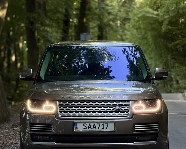 Бежевий Ленд Ровер Рендж Ровер, об'ємом двигуна 4.4 л та пробігом 208 тис. км за 36900 $, фото 1 на Automoto.ua