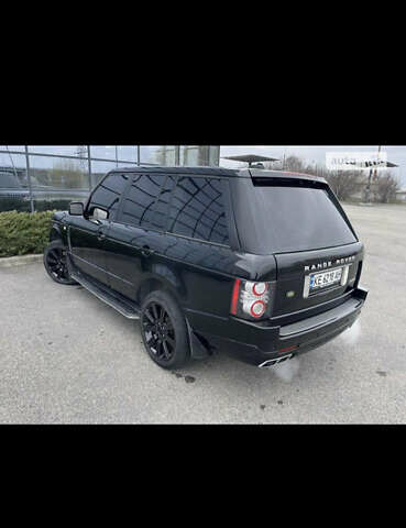 Черный Ленд Ровер Рендж Ровер, объемом двигателя 4.2 л и пробегом 370 тыс. км за 8900 $, фото 1 на Automoto.ua