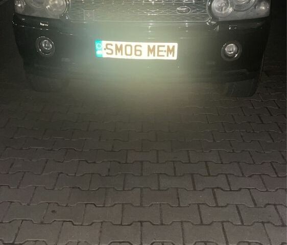 Чорний Ленд Ровер Рендж Ровер, об'ємом двигуна 3 л та пробігом 230 тис. км за 4500 $, фото 1 на Automoto.ua