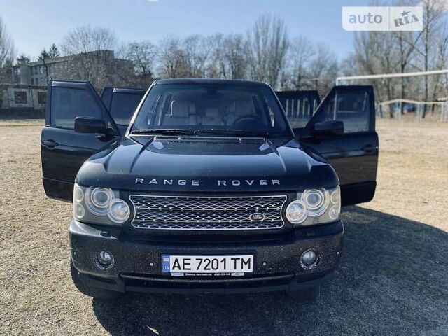 Черный Ленд Ровер Рендж Ровер, объемом двигателя 4.2 л и пробегом 400 тыс. км за 11000 $, фото 1 на Automoto.ua