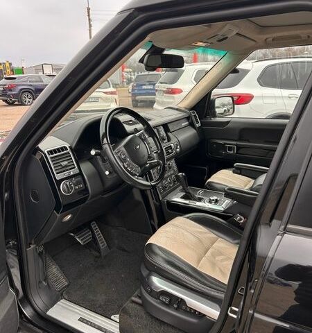 Чорний Ленд Ровер Рендж Ровер, об'ємом двигуна 5 л та пробігом 247 тис. км за 27000 $, фото 1 на Automoto.ua