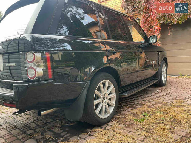 Черный Ленд Ровер Рендж Ровер, объемом двигателя 5 л и пробегом 250 тыс. км за 17700 $, фото 1 на Automoto.ua