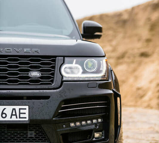 Черный Ленд Ровер Рендж Ровер, объемом двигателя 5 л и пробегом 129 тыс. км за 50000 $, фото 1 на Automoto.ua