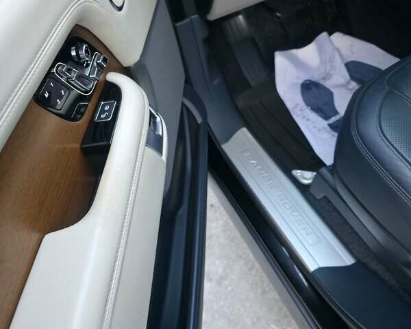 Чорний Ленд Ровер Рендж Ровер, об'ємом двигуна 2.99 л та пробігом 109 тис. км за 67000 $, фото 1 на Automoto.ua