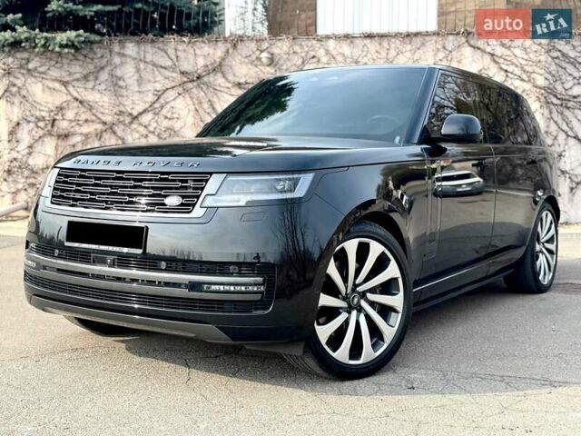 Черный Ленд Ровер Рендж Ровер, объемом двигателя 4.39 л и пробегом 9 тыс. км за 270000 $, фото 1 на Automoto.ua