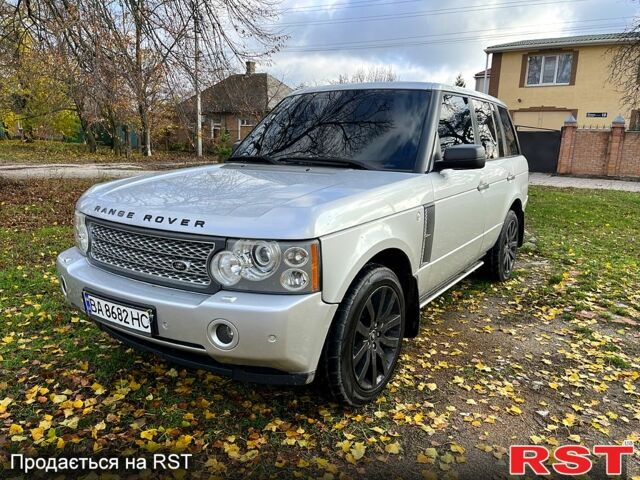 Серый Ленд Ровер Рендж Ровер, объемом двигателя 4.4 л и пробегом 234 тыс. км за 9999 $, фото 1 на Automoto.ua