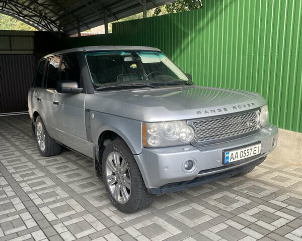 Ленд Ровер Рендж Ровер 2005 в Киеве на Automoto.ua Серый Ленд Ровер Рендж Ровер, объемом двигателя 4.2 л и пробегом 202 тыс. км за 9647 $, фото 1 на Automoto.ua