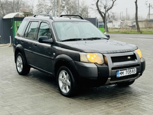 Сірий Ленд Ровер Рендж Ровер, об'ємом двигуна 2 л та пробігом 240 тис. км за 2950 $, фото 1 на Automoto.ua