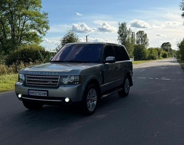 Сірий Ленд Ровер Рендж Ровер, об'ємом двигуна 5 л та пробігом 200 тис. км за 13600 $, фото 1 на Automoto.ua
