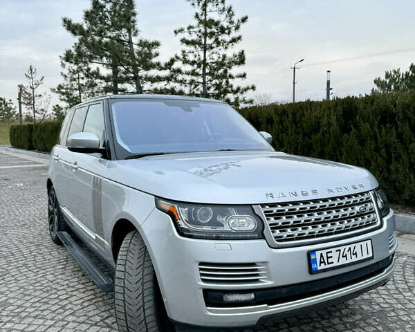 Серый Ленд Ровер Рендж Ровер, объемом двигателя 3 л и пробегом 141 тыс. км за 40000 $, фото 1 на Automoto.ua
