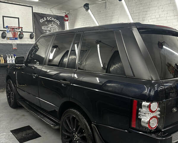 Синий Ленд Ровер Рендж Ровер, объемом двигателя 4.2 л и пробегом 263 тыс. км за 12400 $, фото 1 на Automoto.ua