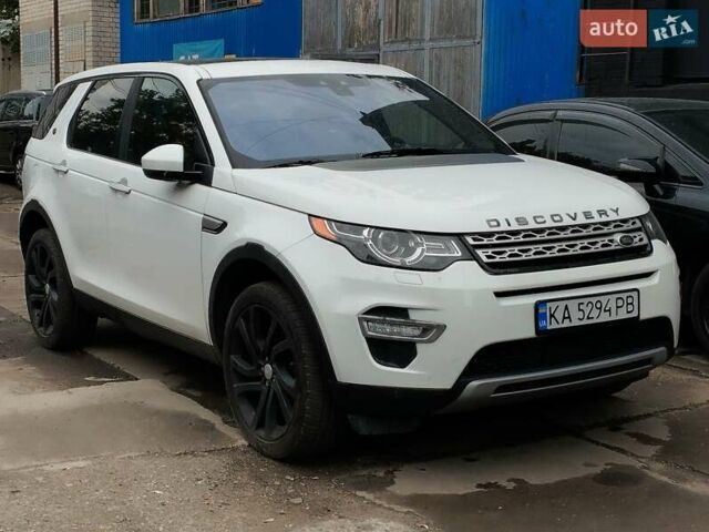Белый Ленд Ровер Discovery Sport, объемом двигателя 2 л и пробегом 174 тыс. км за 16999 $, фото 1 на Automoto.ua