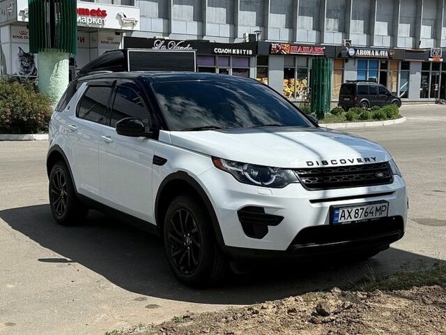 Білий Ленд Ровер Discovery Sport, об'ємом двигуна 2 л та пробігом 130 тис. км за 17599 $, фото 1 на Automoto.ua