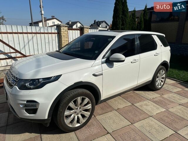 Білий Ленд Ровер Discovery Sport, об'ємом двигуна 2 л та пробігом 147 тис. км за 17000 $, фото 1 на Automoto.ua