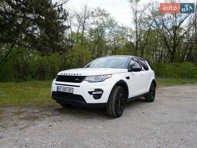 Белый Ленд Ровер Discovery Sport, объемом двигателя 2 л и пробегом 217 тыс. км за 17300 $, фото 1 на Automoto.ua
