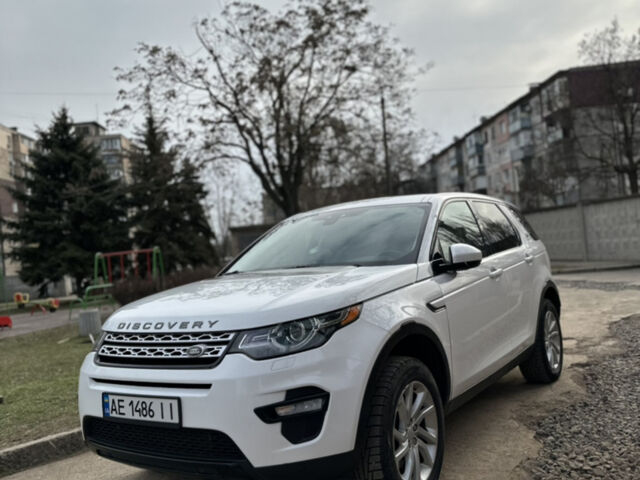 Белый Ленд Ровер Discovery Sport, объемом двигателя 2 л и пробегом 180 тыс. км за 17500 $, фото 1 на Automoto.ua