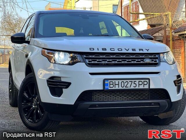 Белый Ленд Ровер Discovery Sport, объемом двигателя 2 л и пробегом 81 тыс. км за 20700 $, фото 1 на Automoto.ua