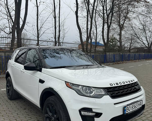 Белый Ленд Ровер Discovery Sport, объемом двигателя 2 л и пробегом 193 тыс. км за 18499 $, фото 1 на Automoto.ua