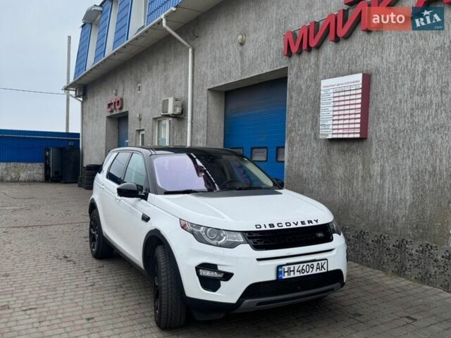 Белый Ленд Ровер Discovery Sport, объемом двигателя 2 л и пробегом 155 тыс. км за 18000 $, фото 1 на Automoto.ua