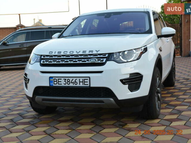 Белый Ленд Ровер Discovery Sport, объемом двигателя 2 л и пробегом 84 тыс. км за 20200 $, фото 1 на Automoto.ua