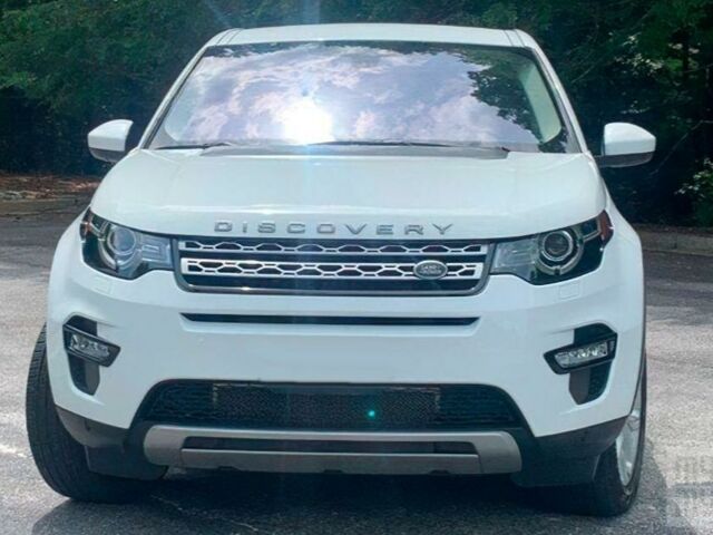 Белый Ленд Ровер Discovery Sport, объемом двигателя 2 л и пробегом 61 тыс. км за 30000 $, фото 1 на Automoto.ua