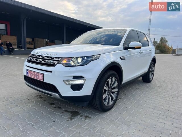 Белый Ленд Ровер Discovery Sport, объемом двигателя 2 л и пробегом 148 тыс. км за 18999 $, фото 1 на Automoto.ua