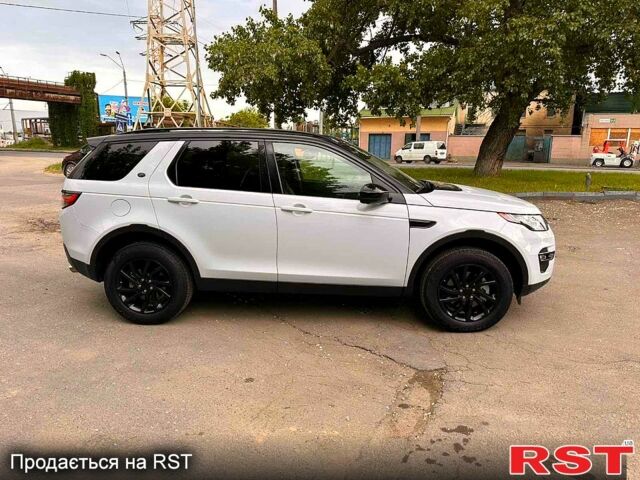 Білий Ленд Ровер Discovery Sport, об'ємом двигуна 2 л та пробігом 88 тис. км за 22300 $, фото 1 на Automoto.ua