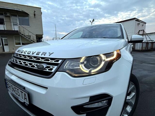 Белый Ленд Ровер Discovery Sport, объемом двигателя 2 л и пробегом 111 тыс. км за 22000 $, фото 1 на Automoto.ua