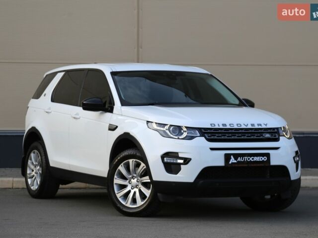 Белый Ленд Ровер Discovery Sport, объемом двигателя 2 л и пробегом 180 тыс. км за 18000 $, фото 1 на Automoto.ua