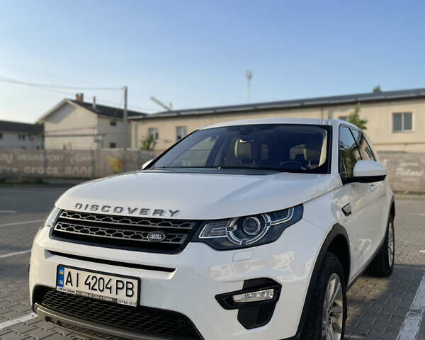 Білий Ленд Ровер Discovery Sport, об'ємом двигуна 2 л та пробігом 135 тис. км за 16800 $, фото 1 на Automoto.ua