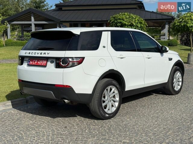 Белый Ленд Ровер Discovery Sport, объемом двигателя 2 л и пробегом 44 тыс. км за 18499 $, фото 1 на Automoto.ua