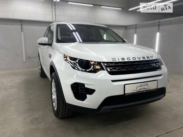 Белый Ленд Ровер Discovery Sport, объемом двигателя 2 л и пробегом 68 тыс. км за 24900 $, фото 1 на Automoto.ua