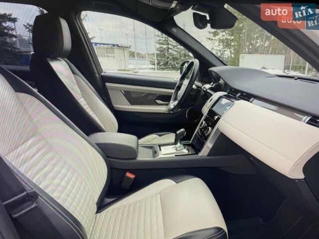 Білий Ленд Ровер Discovery Sport, об'ємом двигуна 2 л та пробігом 44 тис. км за 31700 $, фото 1 на Automoto.ua
