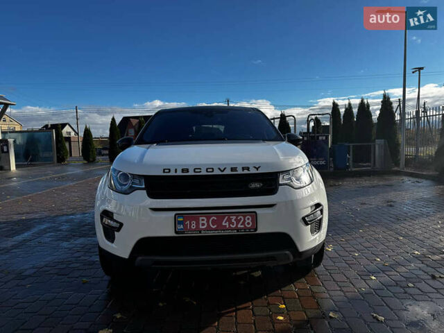 Белый Ленд Ровер Discovery Sport, объемом двигателя 2 л и пробегом 146 тыс. км за 17299 $, фото 1 на Automoto.ua