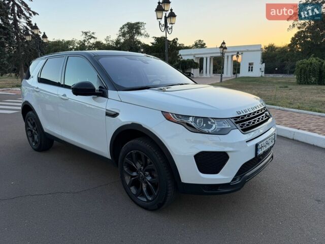 Белый Ленд Ровер Discovery Sport, объемом двигателя 2 л и пробегом 130 тыс. км за 19990 $, фото 1 на Automoto.ua