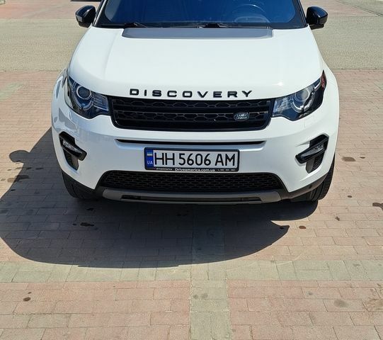 Белый Ленд Ровер Discovery Sport, объемом двигателя 2 л и пробегом 150 тыс. км за 19200 $, фото 1 на Automoto.ua