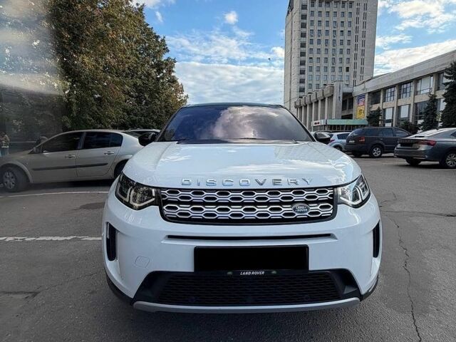 Белый Ленд Ровер Discovery Sport, объемом двигателя 2 л и пробегом 46 тыс. км за 24900 $, фото 1 на Automoto.ua