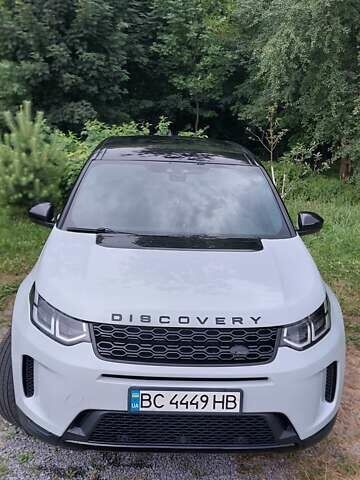 Белый Ленд Ровер Discovery Sport, объемом двигателя 2 л и пробегом 131 тыс. км за 27999 $, фото 1 на Automoto.ua