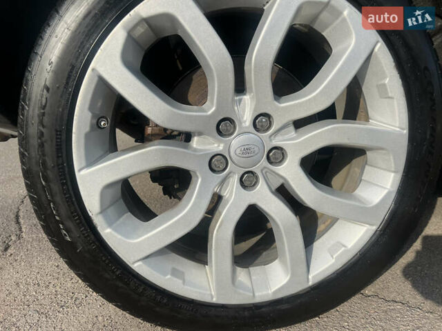 Черный Ленд Ровер Discovery Sport, объемом двигателя 2 л и пробегом 90 тыс. км за 19900 $, фото 1 на Automoto.ua