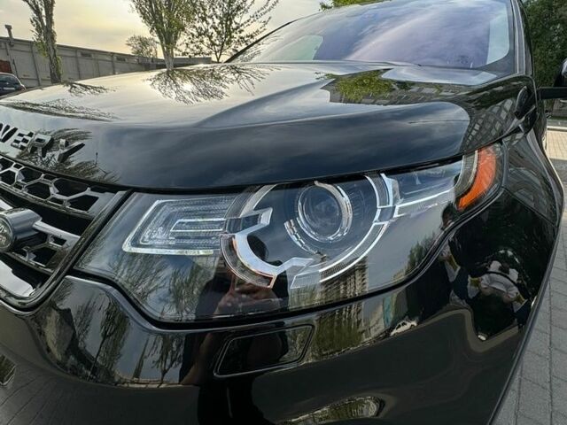 Черный Ленд Ровер Discovery Sport, объемом двигателя 2 л и пробегом 96 тыс. км за 17999 $, фото 1 на Automoto.ua