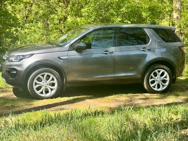 Серый Ленд Ровер Discovery Sport, объемом двигателя 2 л и пробегом 130 тыс. км за 27200 $, фото 1 на Automoto.ua