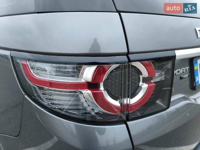 Серый Ленд Ровер Discovery Sport, объемом двигателя 2 л и пробегом 45 тыс. км за 22500 $, фото 1 на Automoto.ua