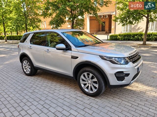 Серый Ленд Ровер Discovery Sport, объемом двигателя 2 л и пробегом 147 тыс. км за 18500 $, фото 1 на Automoto.ua