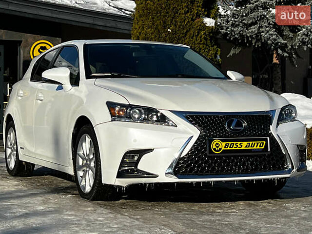 Білий Лексус СТ, об'ємом двигуна 1.8 л та пробігом 130 тис. км за 14400 $, фото 1 на Automoto.ua